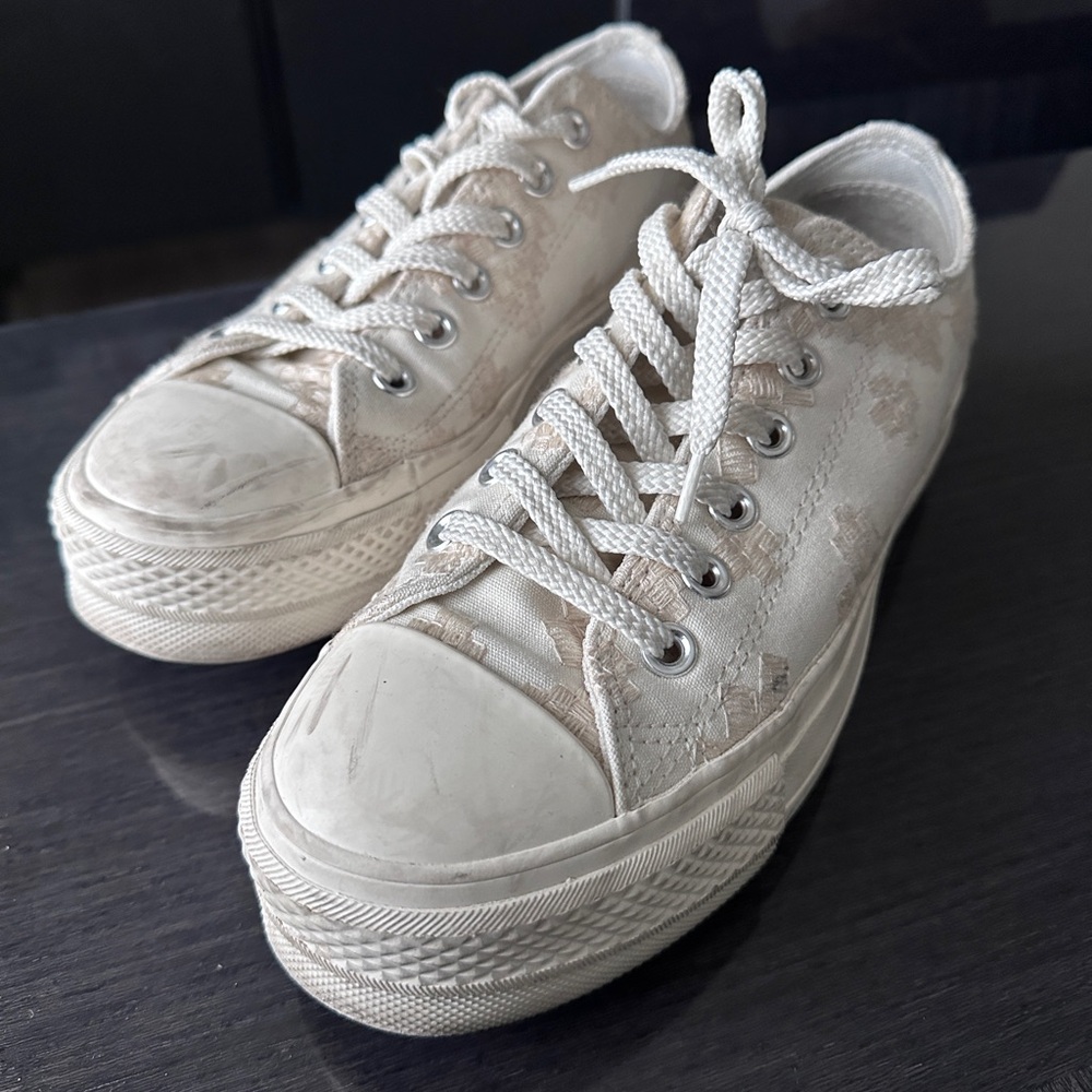 Converse Chuck Taylor All Star Vintage White Egret Platform Canvas Low Top 7.5